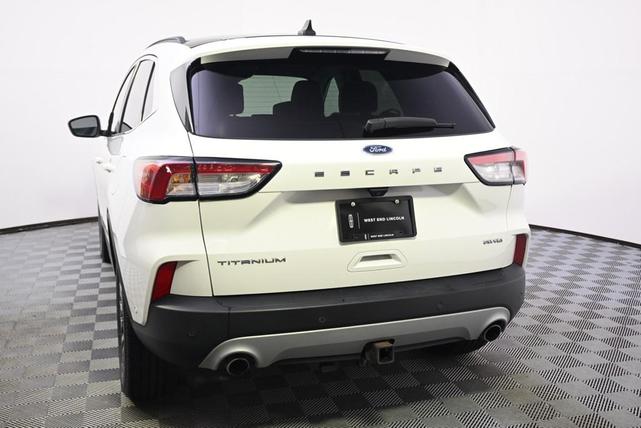 Photo of 2021 Star White Metallic Tri-Coat Ford Escape