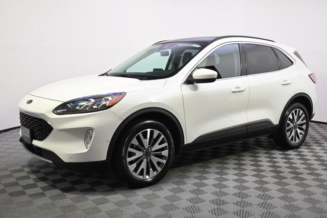 Photo of 2021 Star White Metallic Tri-Coat Ford Escape