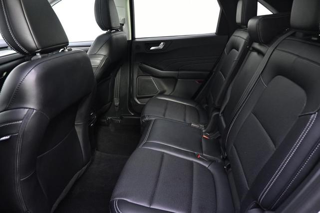 Photo of 2021 Star White Metallic Tri-Coat Ford Escape