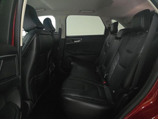 Photo of 2024 Rapid Red Metallic Tinted Clearcoat Ford Edge