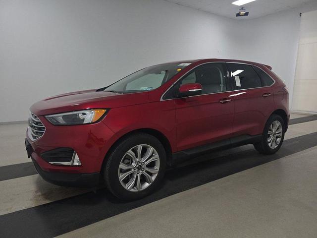 Photo of 2024 Rapid Red Metallic Tinted Clearcoat Ford Edge