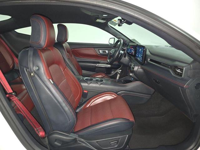 Photo of 2024 Oxford White Ford Mustang