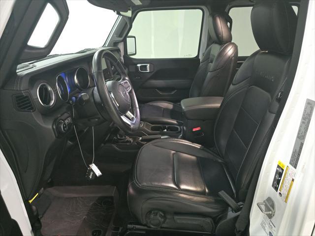 Photo of 2021 Bright White Clearcoat Jeep Gladiator