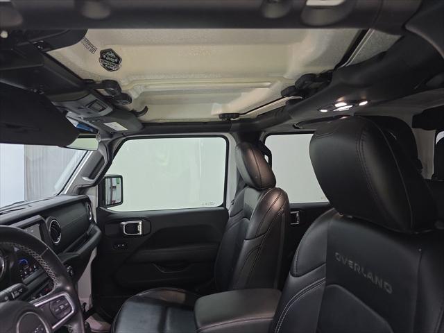 Photo of 2021 Bright White Clearcoat Jeep Gladiator