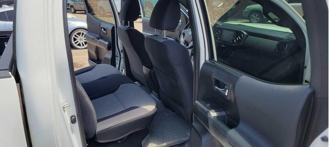 Photo of 2021 Super White Toyota Tacoma