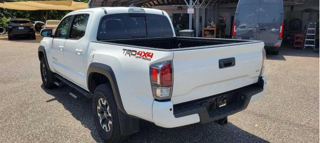 Photo of 2021 Super White Toyota Tacoma