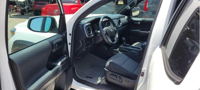 Photo of 2021 Super White Toyota Tacoma