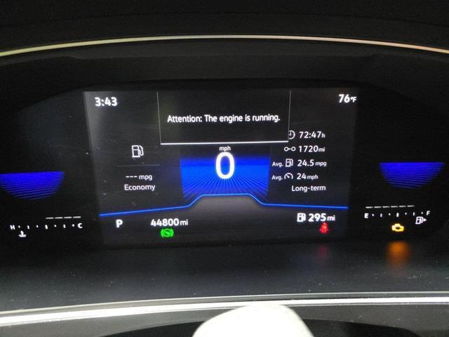Photo of 2023 Opal White Pearl Volkswagen Tiguan