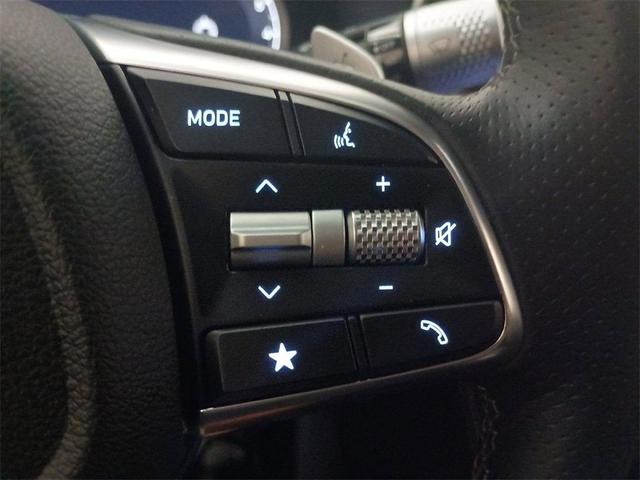 Photo of 2025 Uyuni White Genesis G70