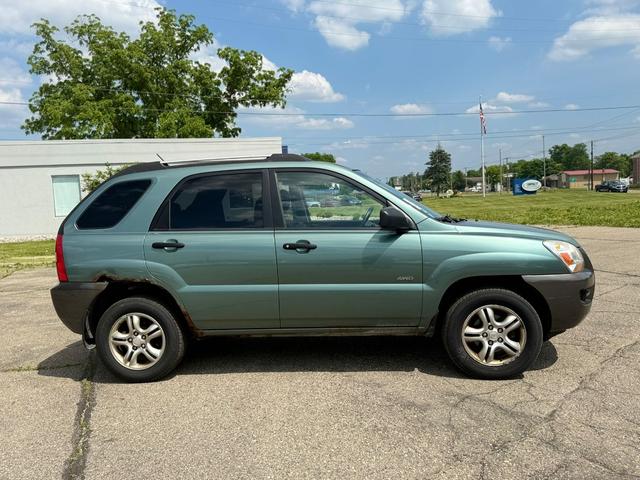 Photo of 2007 Blue Kia Sportage