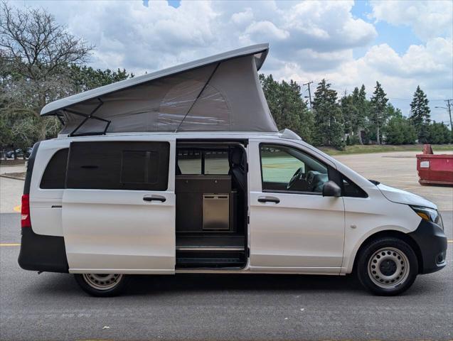 Photo of 2018 White Mercedes-Benz Metris
