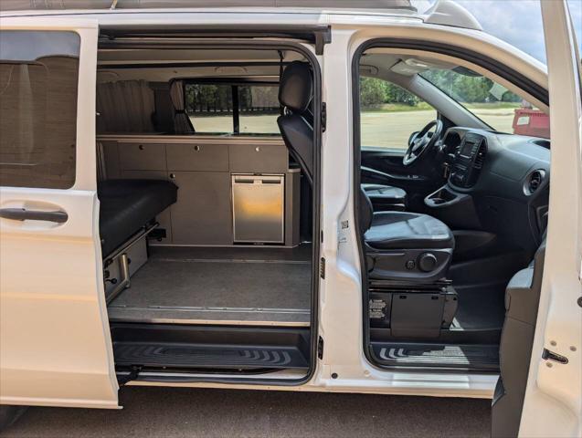 Photo of 2018 White Mercedes-Benz Metris