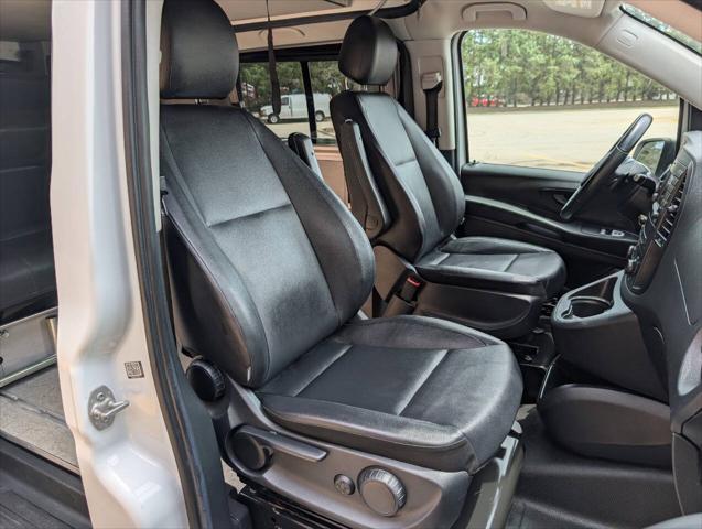 Photo of 2018 White Mercedes-Benz Metris