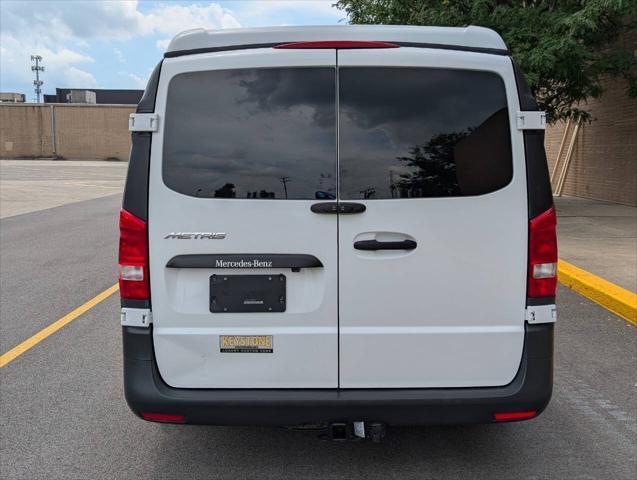 Photo of 2018 White Mercedes-Benz Metris