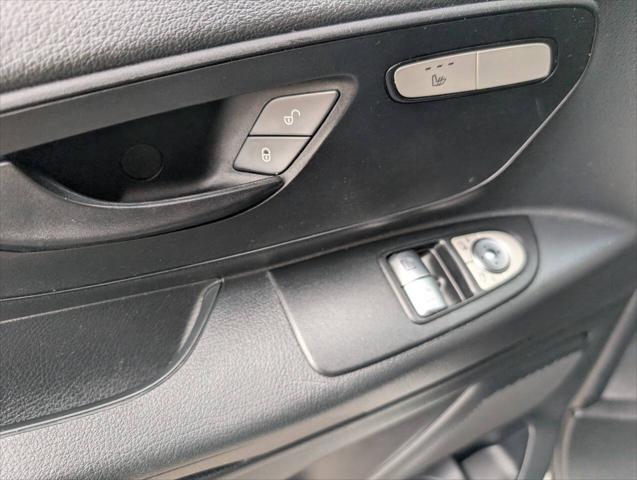 Photo of 2018 White Mercedes-Benz Metris