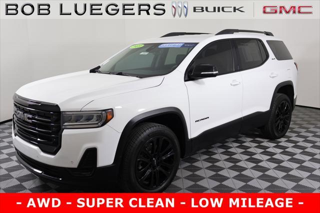 Photo of 2023 Summit White GMC Acadia