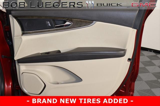 Photo of 2017 Red Lincoln MKX