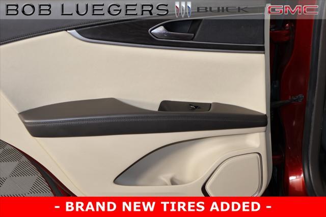 Photo of 2017 Red Lincoln MKX