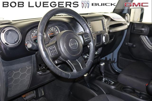 Photo of 2015 Anvil Clearcoat Jeep Wrangler