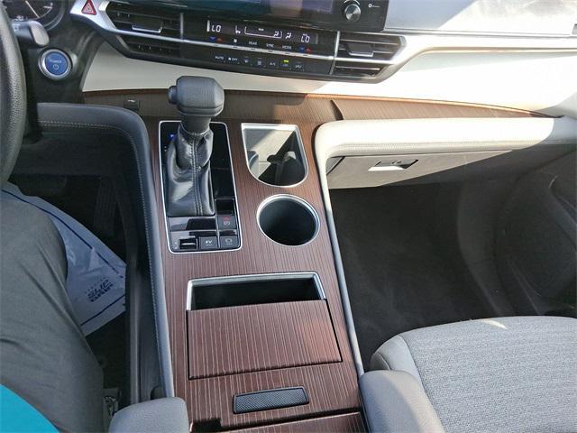 Photo of 2021 Celestial Silver Metallic Toyota Sienna