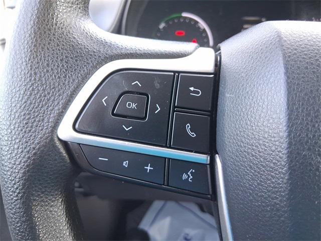 Photo of 2021 Celestial Silver Metallic Toyota Sienna