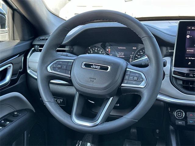 Photo of 2024 Bright White Clearcoat Jeep Compass