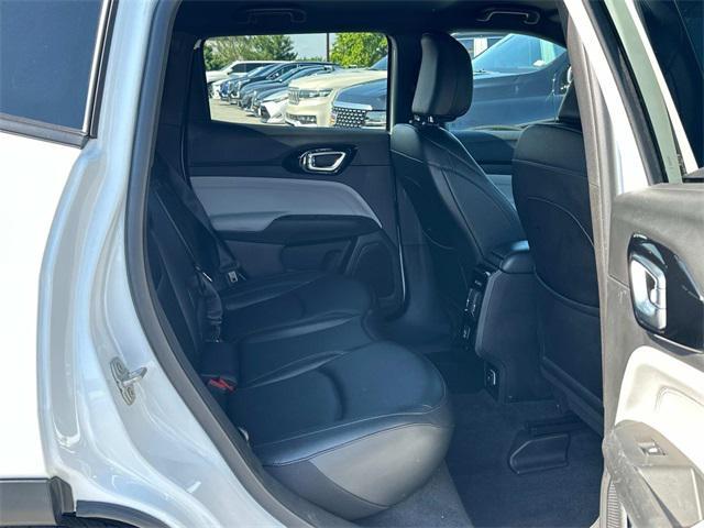 Photo of 2024 Bright White Clearcoat Jeep Compass