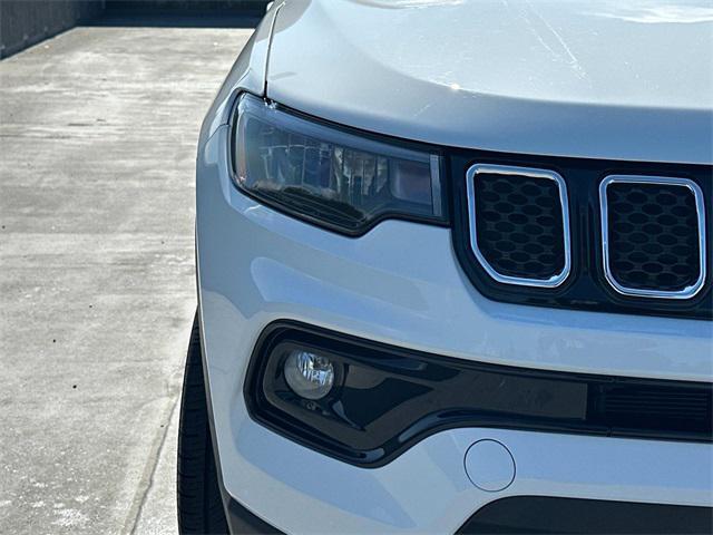 Photo of 2024 Bright White Clearcoat Jeep Compass