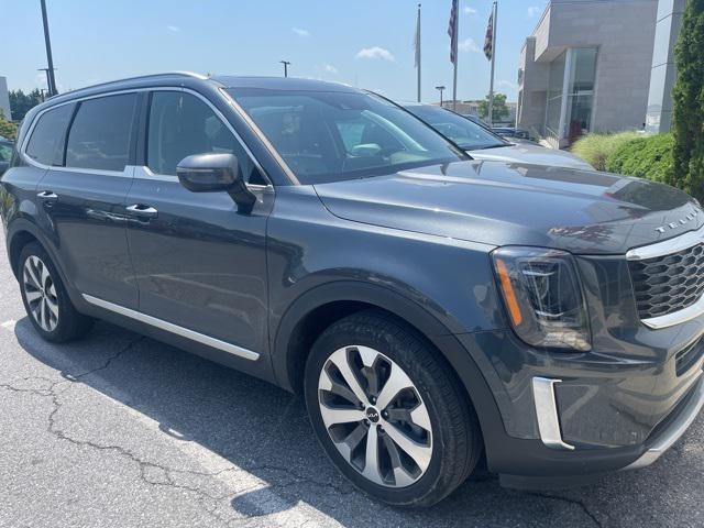 Photo of 2022 Gravity Grey Kia Telluride