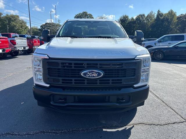 Photo of 2026 Oxford White Ford F-250