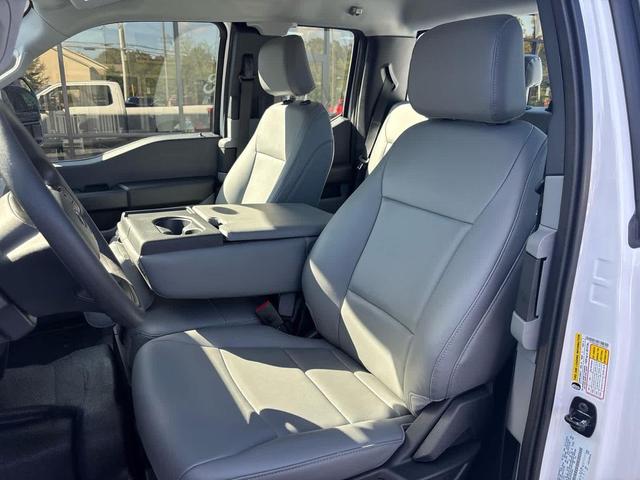 Photo of 2026 Oxford White Ford F-250
