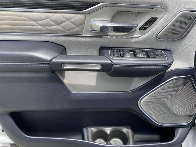 Photo of 2022 Bright White Clearcoat RAM 1500