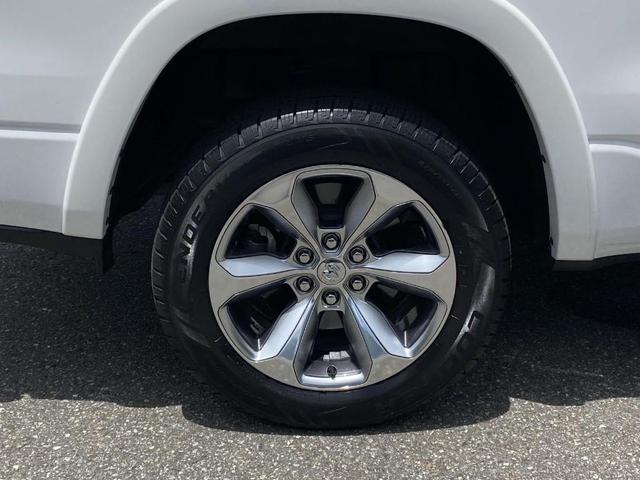 Photo of 2022 Bright White Clearcoat RAM 1500