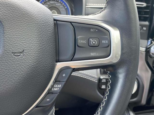 Photo of 2022 Bright White Clearcoat RAM 1500