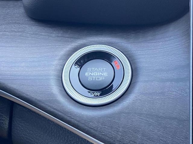 Photo of 2025 Diamond Black Jeep Grand Cherokee L
