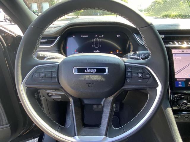 Photo of 2025 Diamond Black Jeep Grand Cherokee L