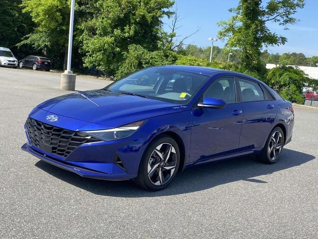 Photo of 2023 Intense Blue Hyundai ELANTRA