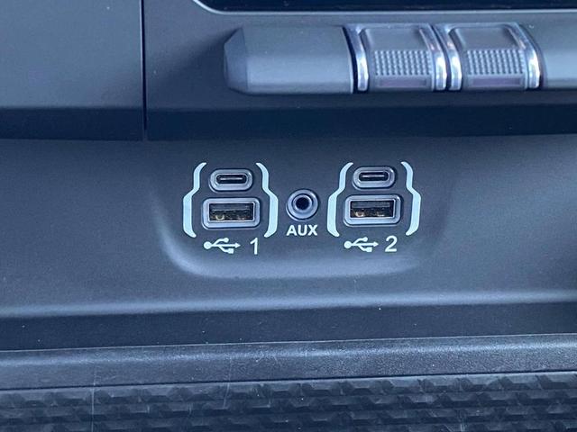 Photo of 2024 Bright White Clearcoat RAM 1500