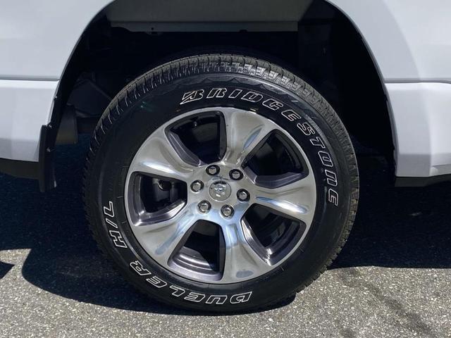 Photo of 2024 Bright White Clearcoat RAM 1500