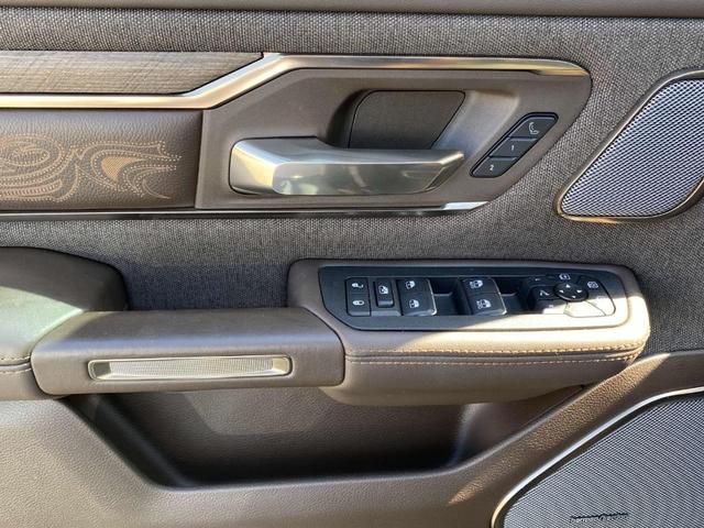 Photo of 2025 Diamond Black RAM 1500