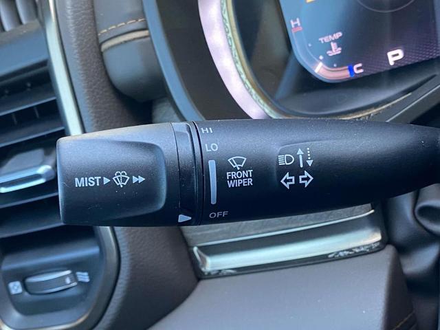 Photo of 2025 Diamond Black RAM 1500