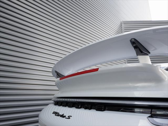 Photo of 2024 Ice Grey Metallic Porsche 911