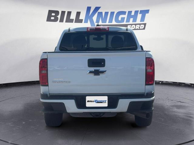 Photo of 2017 Summit White Chevrolet Colorado