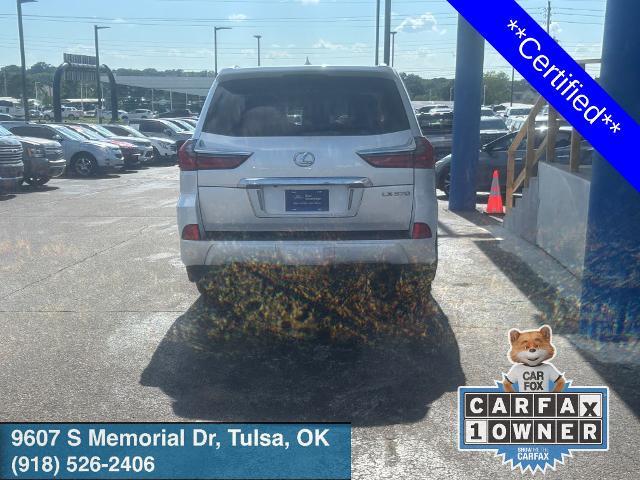 Photo of 2021 White Lexus LX 570
