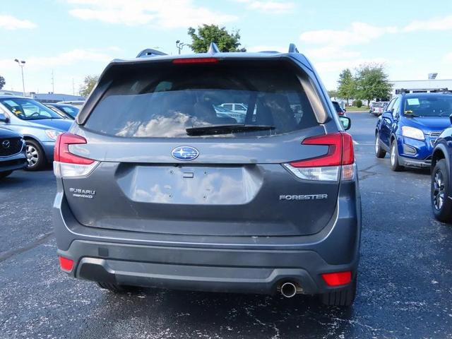 Photo of 2023 Magnetite Gray Metallic Subaru Forester