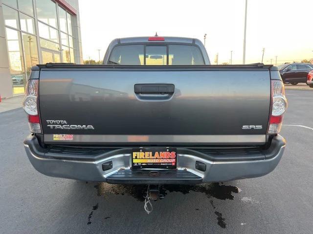 Photo of 2014 Magnetic Gray Metallic Toyota Tacoma