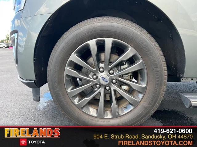 Photo of 2019 Silver Spruce Metallic Ford Expedition