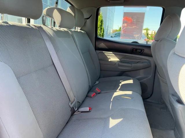 Photo of 2011 Magnetic Gray Metallic Toyota Tacoma