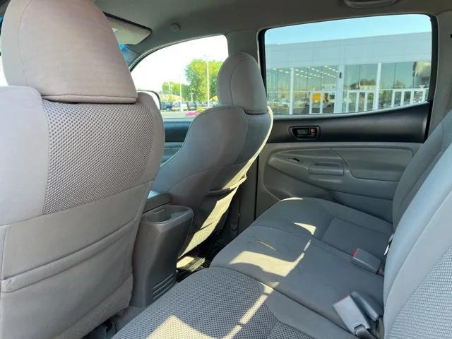 Photo of 2011 Magnetic Gray Metallic Toyota Tacoma
