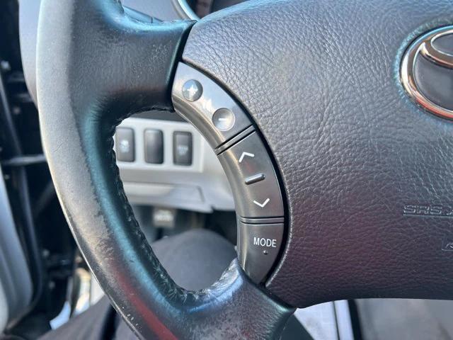 Photo of 2011 Magnetic Gray Metallic Toyota Tacoma